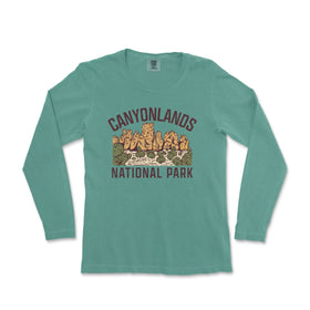 a green shirt with the words canyonlands national park on it