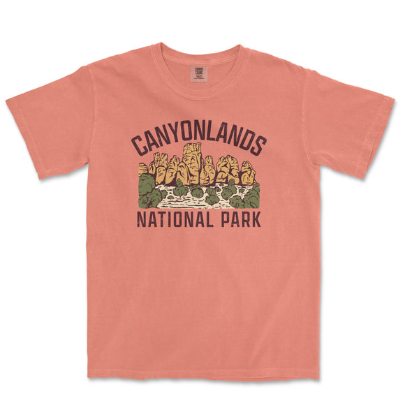 a pink t - shirt with the words canyonlands national park on it