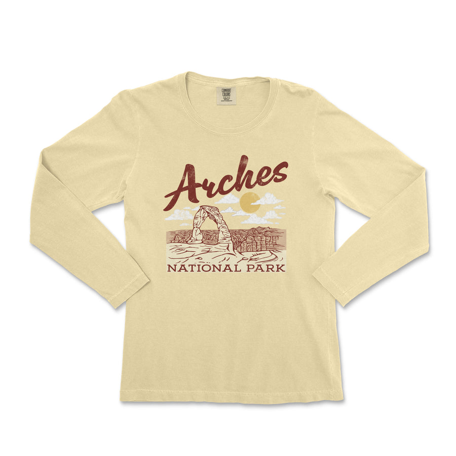 Arches National Park Comfort Colors Long Sleeve Shirt Distressed Design