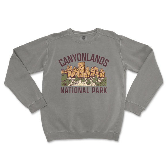 a sweatshirt with the words canyonlands national park on it