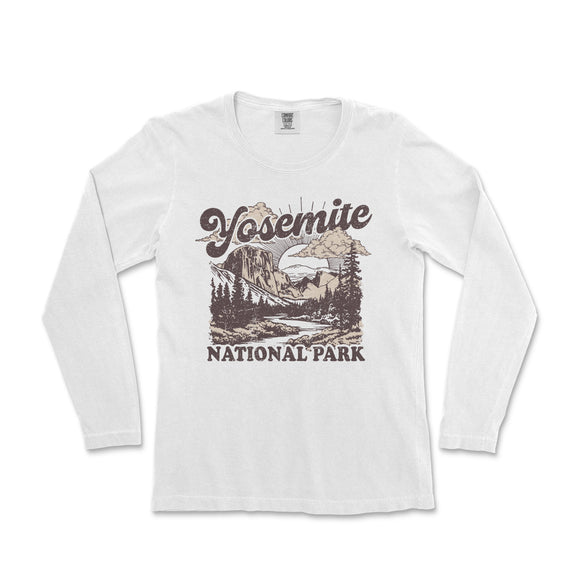 a white long sleeve shirt with the words yosemite national park on it