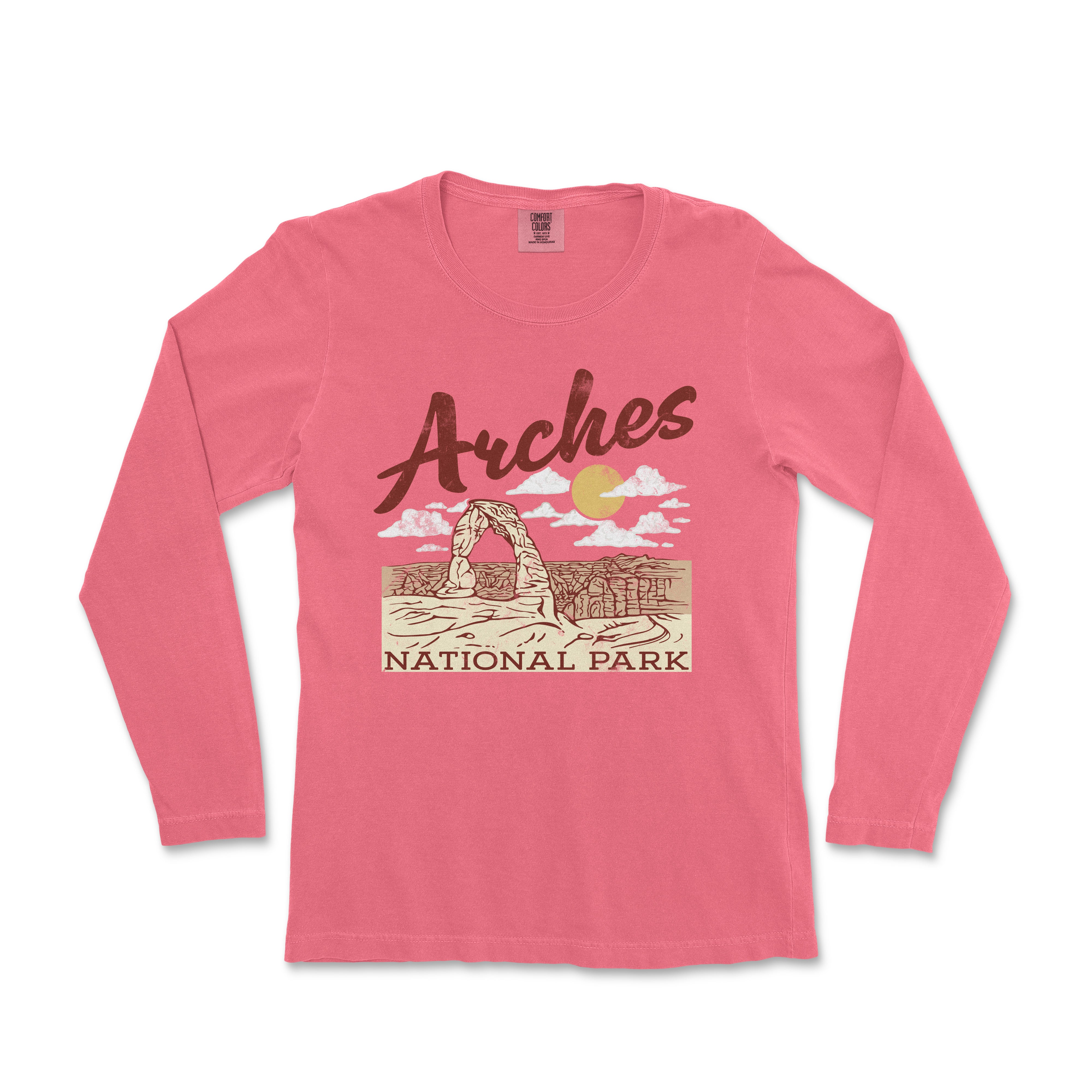 a pink shirt with the words arches national park on it