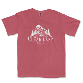 a red shirt that says clear lake on it