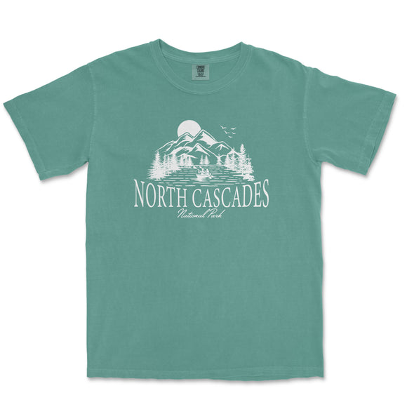 a t - shirt with the words north cascades printed on it