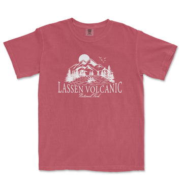a red t - shirt with the words lassn volcano on it