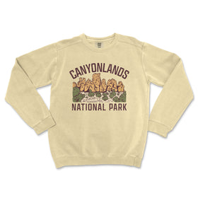 a sweatshirt with the words canyonlands national park on it