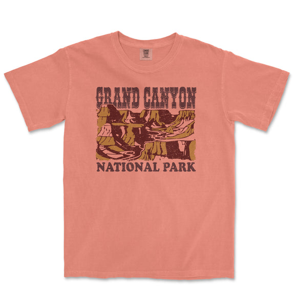 a t - shirt with the words grand canyon national park on it