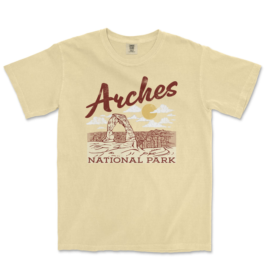 Arches National Park Comfort Colors T-Shirt Distressed Design