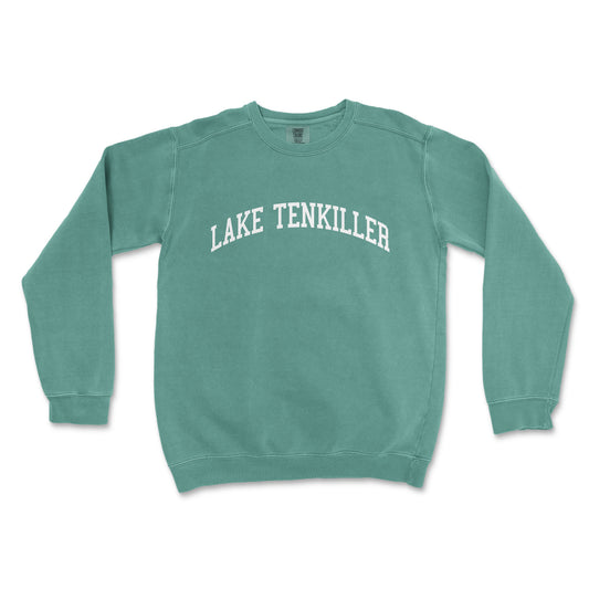 a green sweatshirt with the word lake tenkiller printed on it