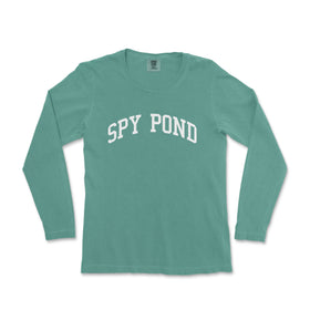 a green shirt with the word spy pond printed on it