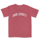 a red t - shirt that says door county