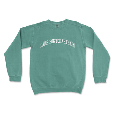 a green sweatshirt with the words lake pontchattaian on it